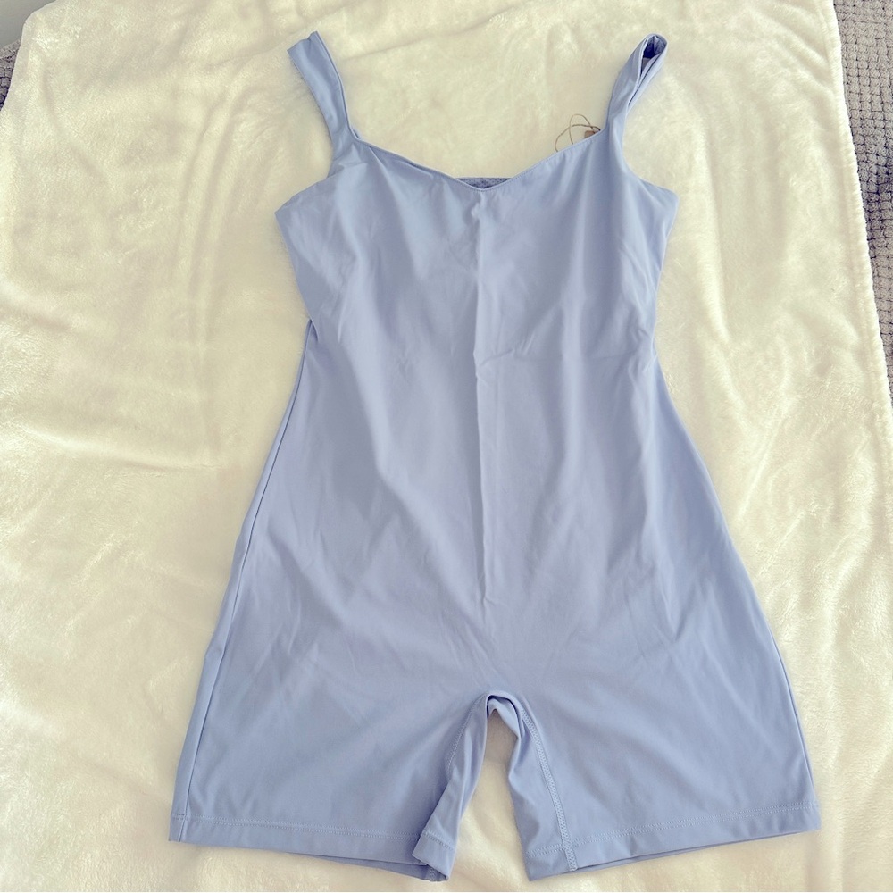Lavender Sleeveless Romper Bodysuit – Sweetheart Neckline – Size M – NWT